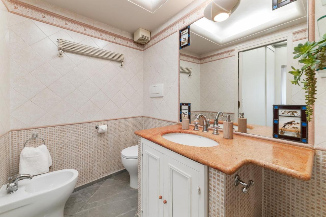 Bmga L Viapaola43 Palace Roma Dış mekan fotoğraf