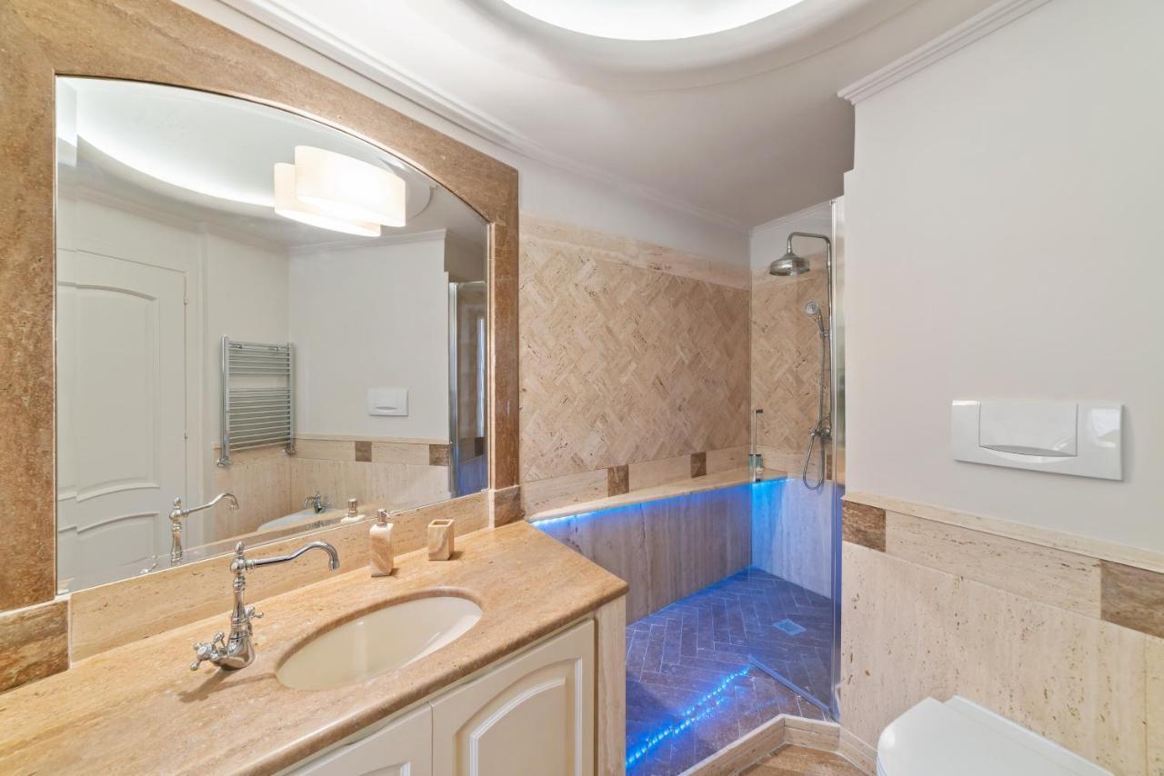 Bmga L Viapaola43 Palace Roma Dış mekan fotoğraf